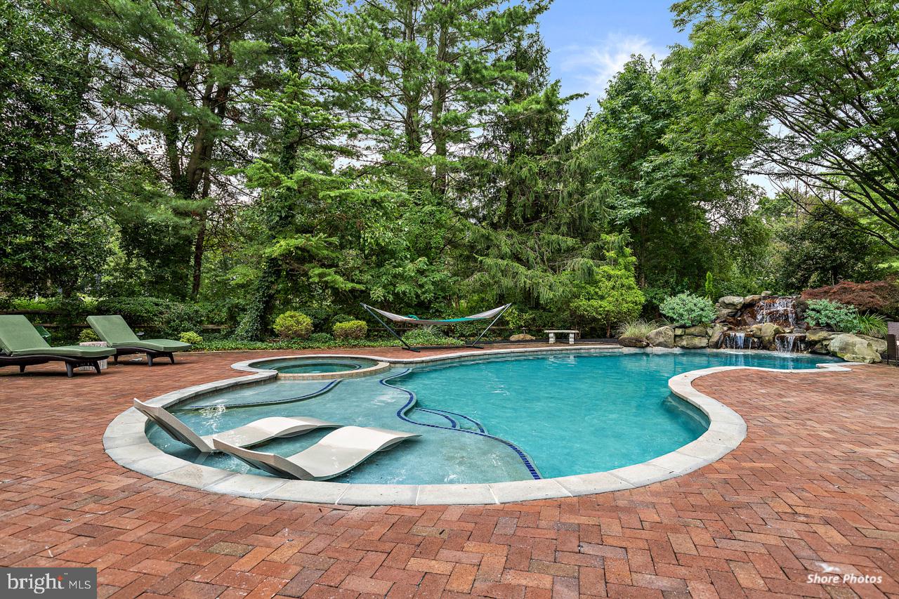 520 Bartram Road Moorestown, NJ 08057 - Photo 10 of 77