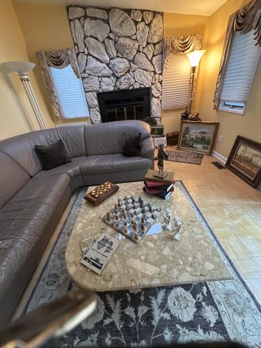 9 Knollwood Road Holmdel, NJ 07733 - Photo 4 of 10