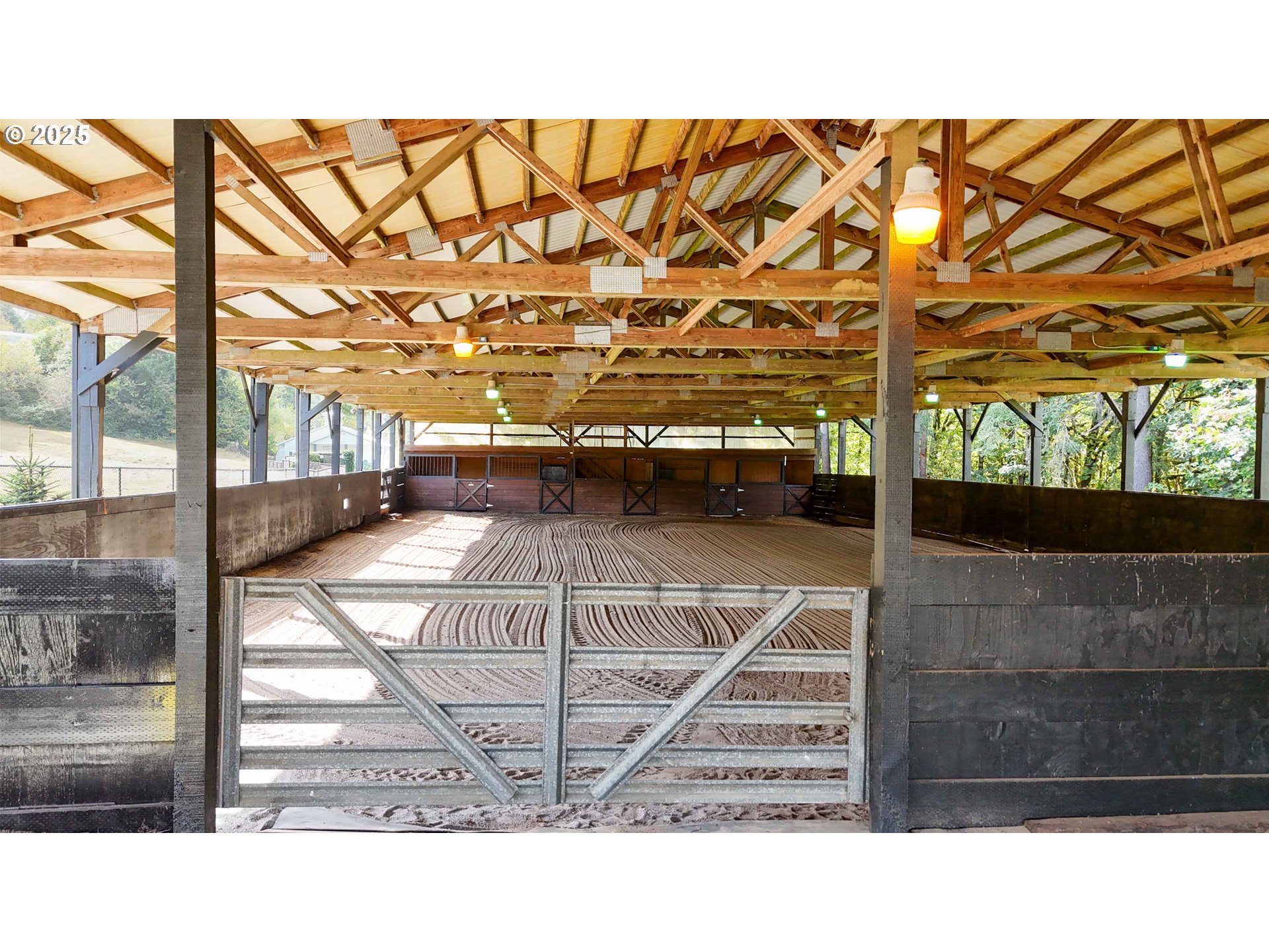 720 Abernathy Creek Road Longview, WA 98632 - Photo 31 of 44 a black and white photo of a room