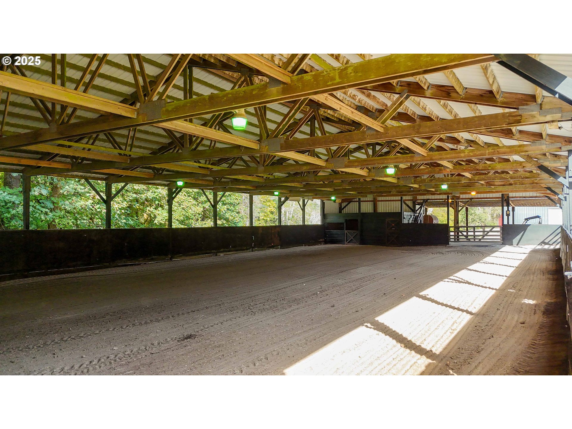 720 Abernathy Creek Road Longview, WA 98632 - Photo 32 of 44 a black and white photo of a lake