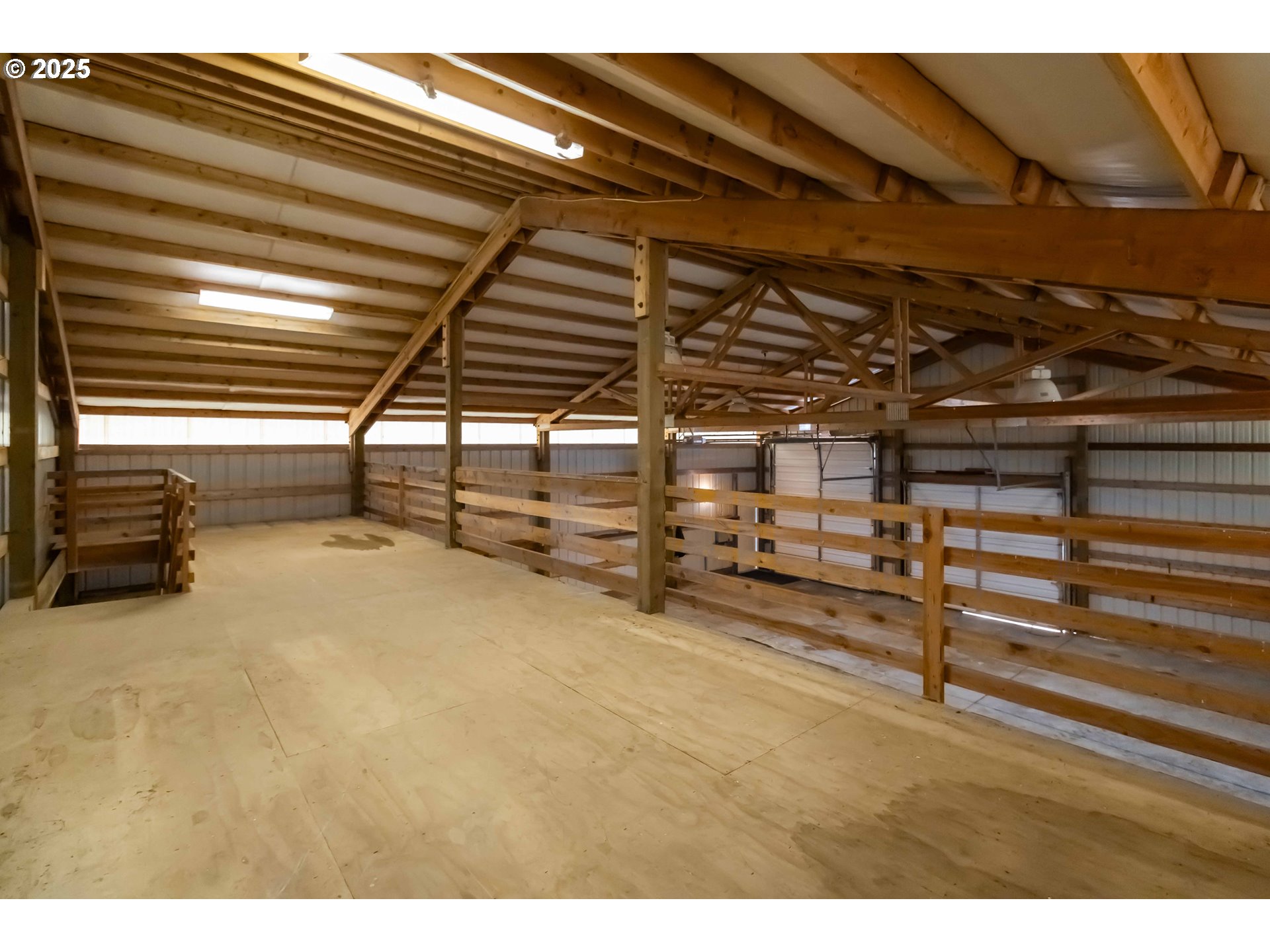 720 Abernathy Creek Road Longview, WA 98632 - Photo 40 of 44 a view of an empty room