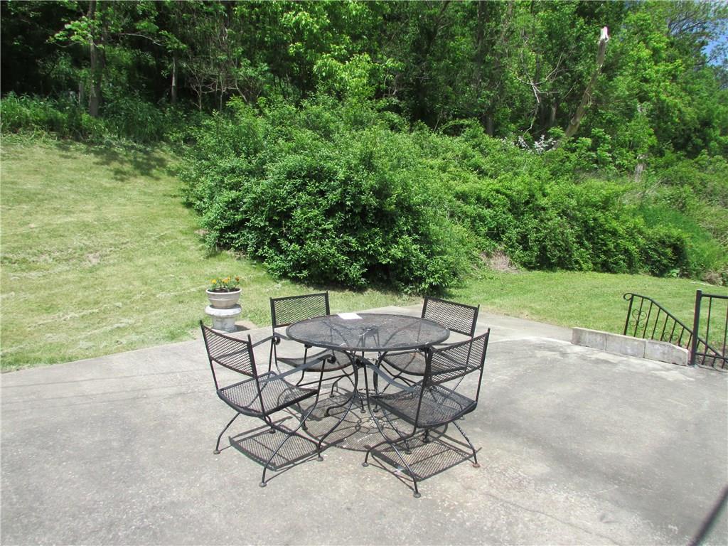 3445 Rainbow Run Road Elizabeth, PA 15037 - Photo 22 of 25 Rooftop patio