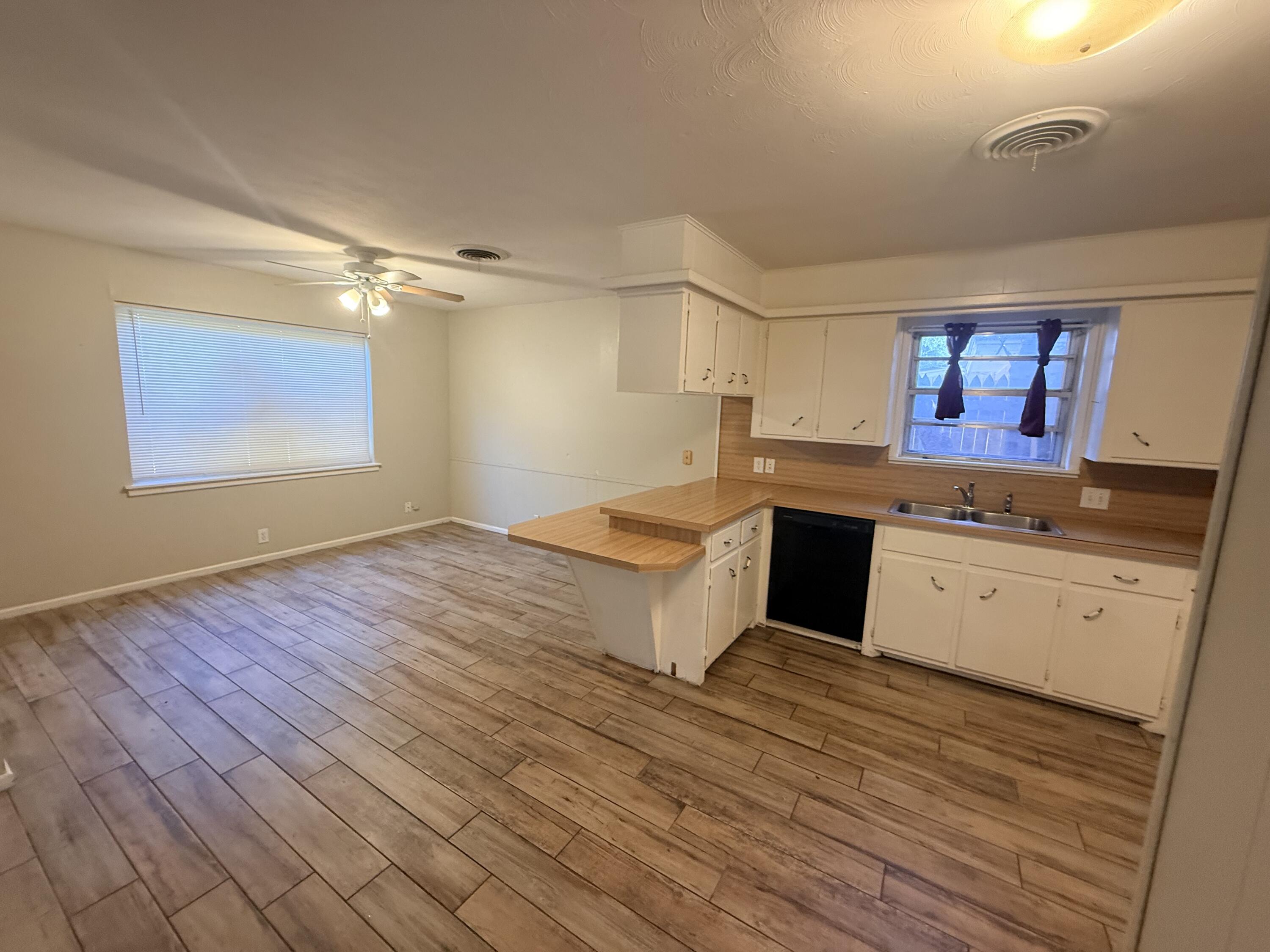 3018 68th Street Lubbock, TX 79413 - Photo 3 of 9 IMG_0612