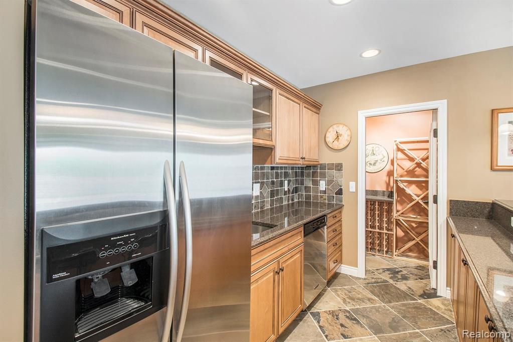 769 Quarry Drive Rochester Hills, MI 48306 - Photo 32 of 45