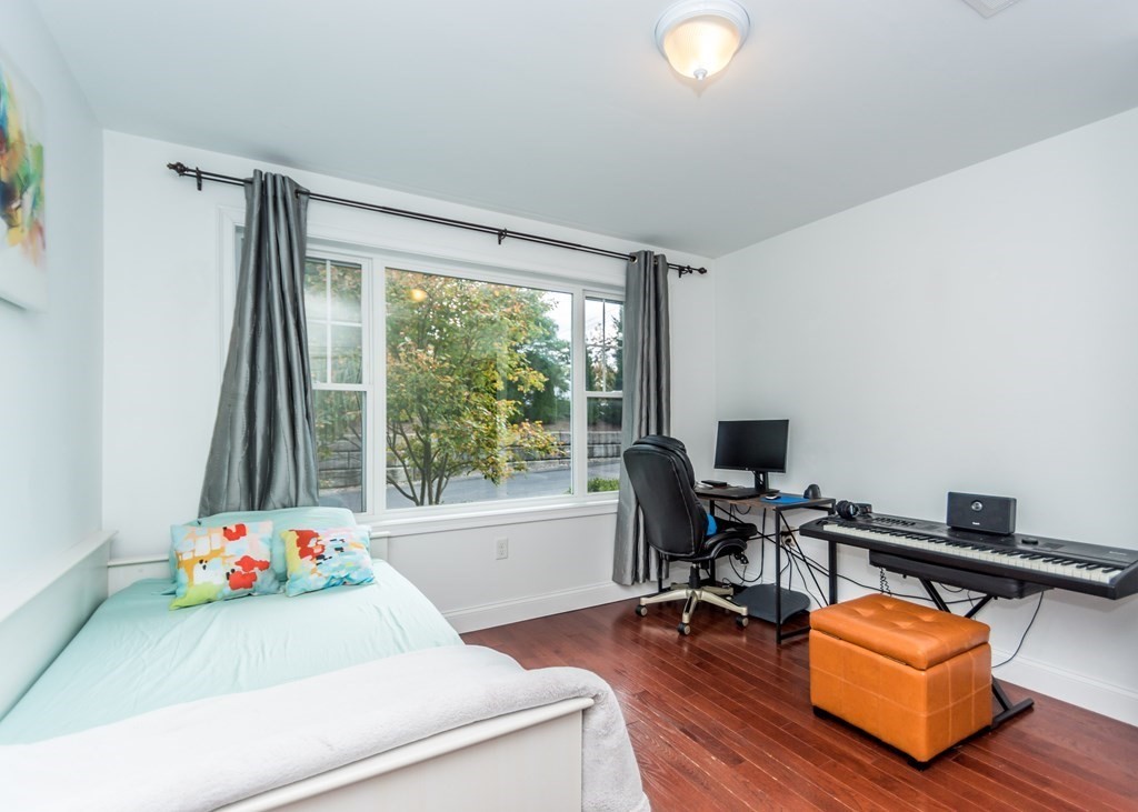 30 Webster Street, Unit 4 Needham, MA 02494 - Photo 13 of 21