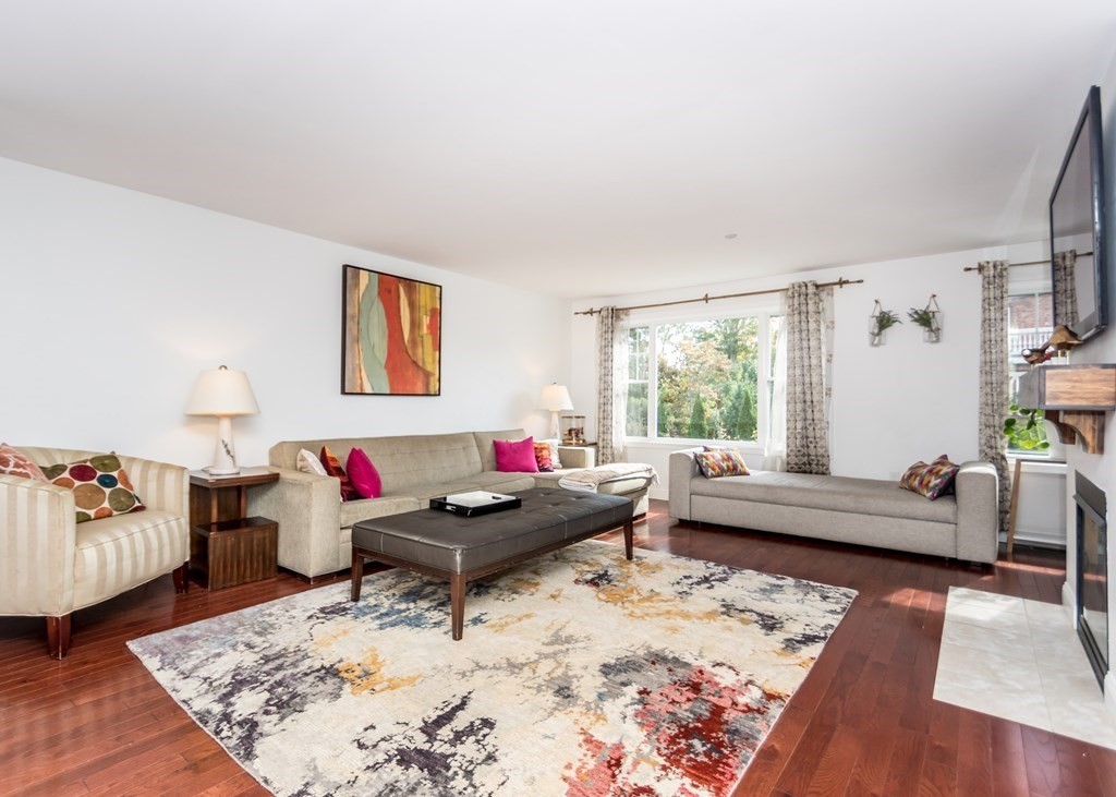 30 Webster Street, Unit 4 Needham, MA 02494 - Photo 3 of 21