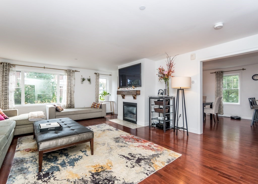 30 Webster Street, Unit 4 Needham, MA 02494 - Photo 5 of 21