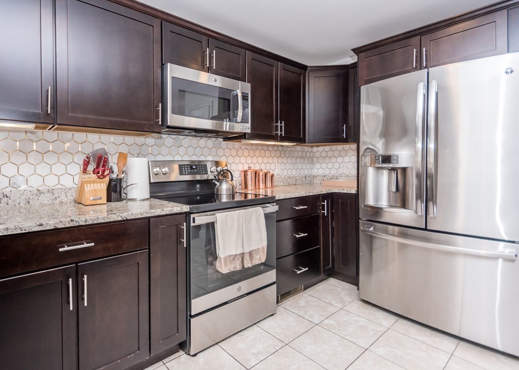 30 Webster Street, Unit 4 Needham, MA 02494 - Photo 9 of 21