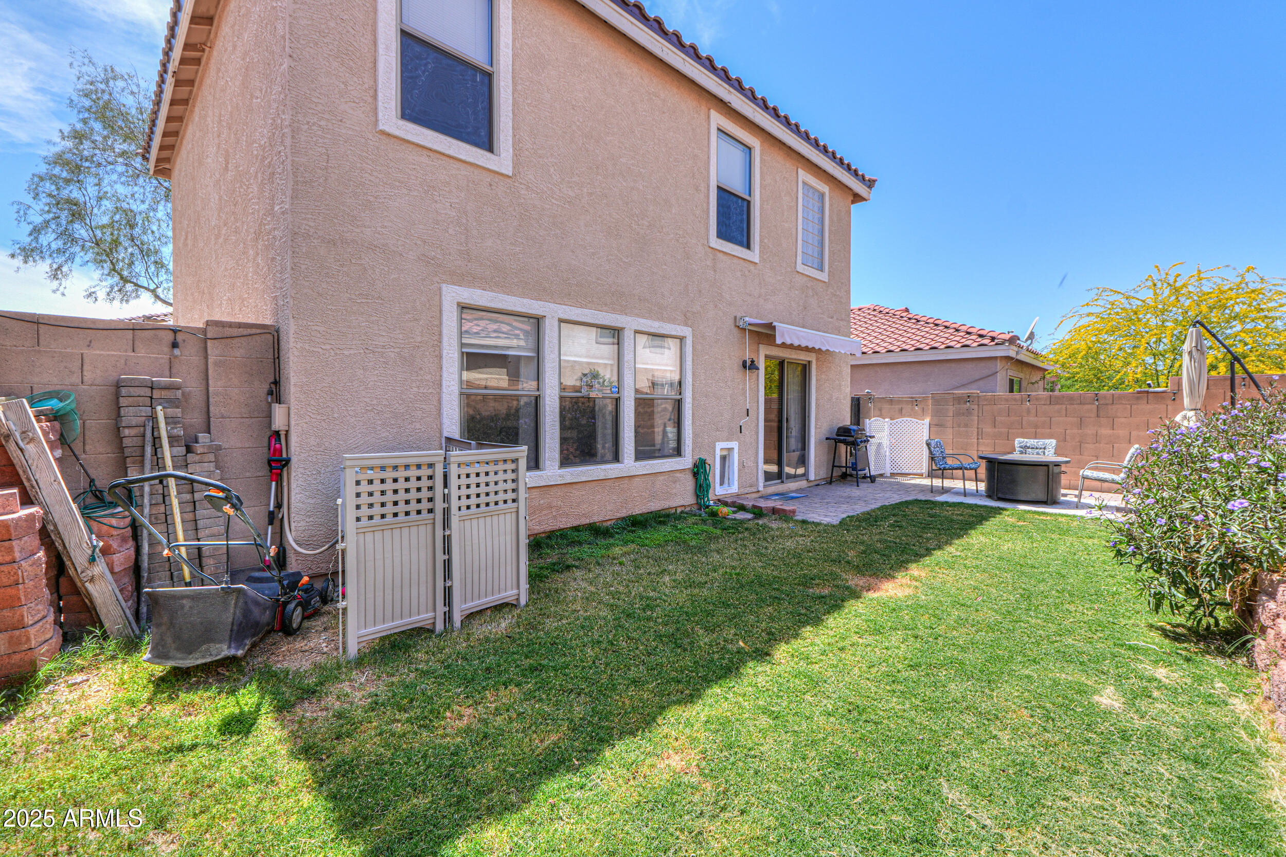 3433 South Chaparral Road Apache Junction, AZ 85119 - Photo 33 of 37 a house view with a garden space