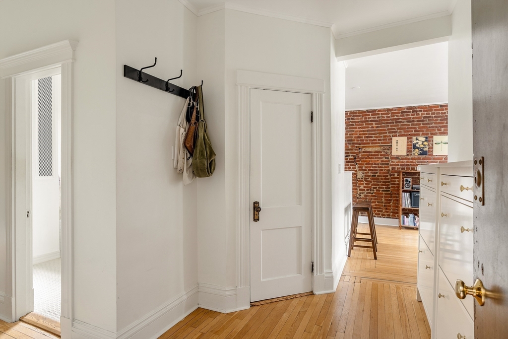 111 Jersey Street, Unit 12 Boston, MA 02215 - Photo 7 of 17 a view of a living room
