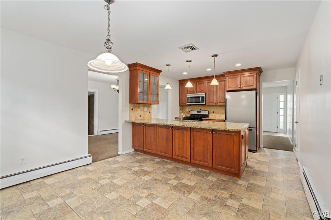 7028 Heather Road Lower Macungie Township, PA 18062 - Photo 11 of 29 Gallery Image 11