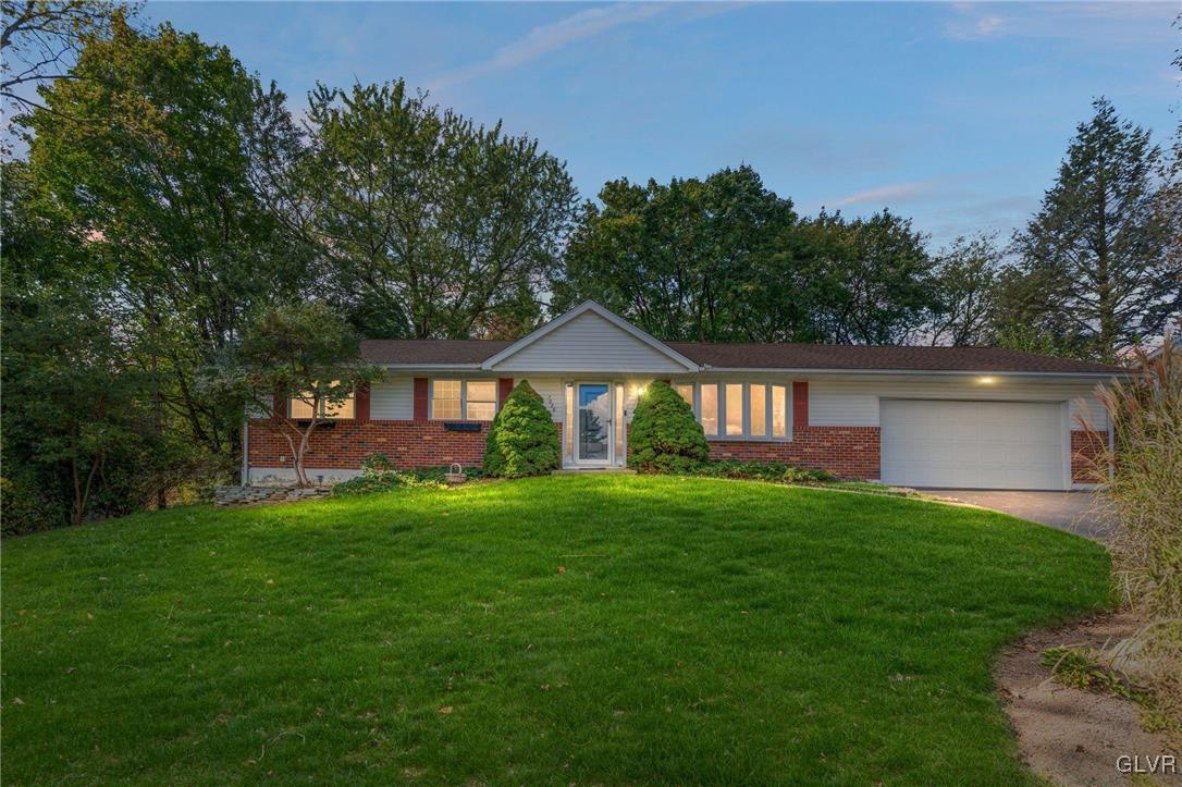 7028 Heather Road Lower Macungie Township, PA 18062 - Photo 2 of 29 Gallery Image 2