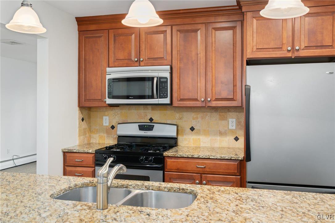 7028 Heather Road Lower Macungie Township, PA 18062 - Photo 5 of 29 Gallery Image 5