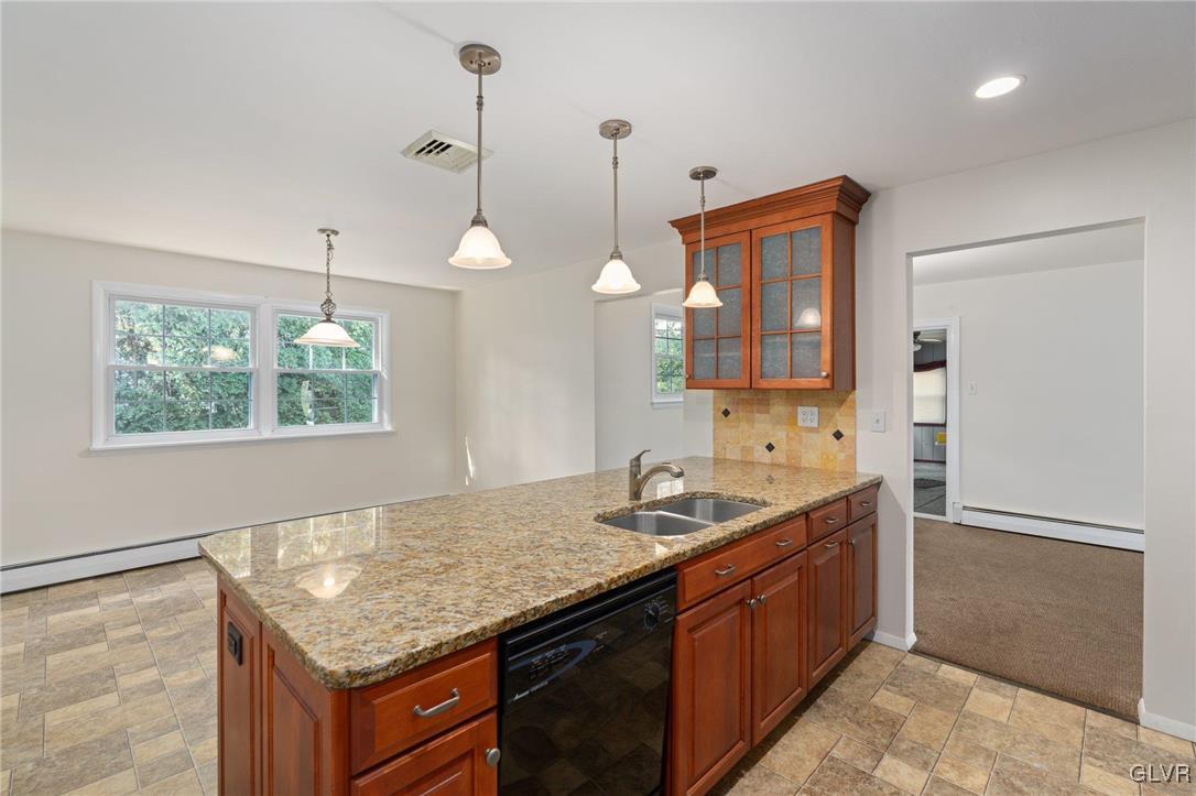 7028 Heather Road Lower Macungie Township, PA 18062 - Photo 9 of 29 Gallery Image 9