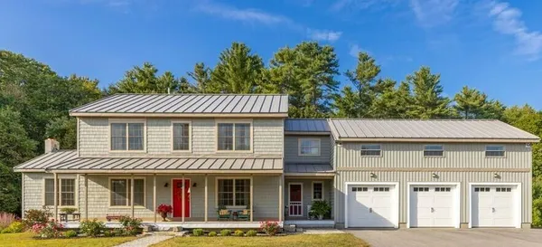 $898,500 | 18 Laura Whitney Drive, North Yarmouth, ME 04097
