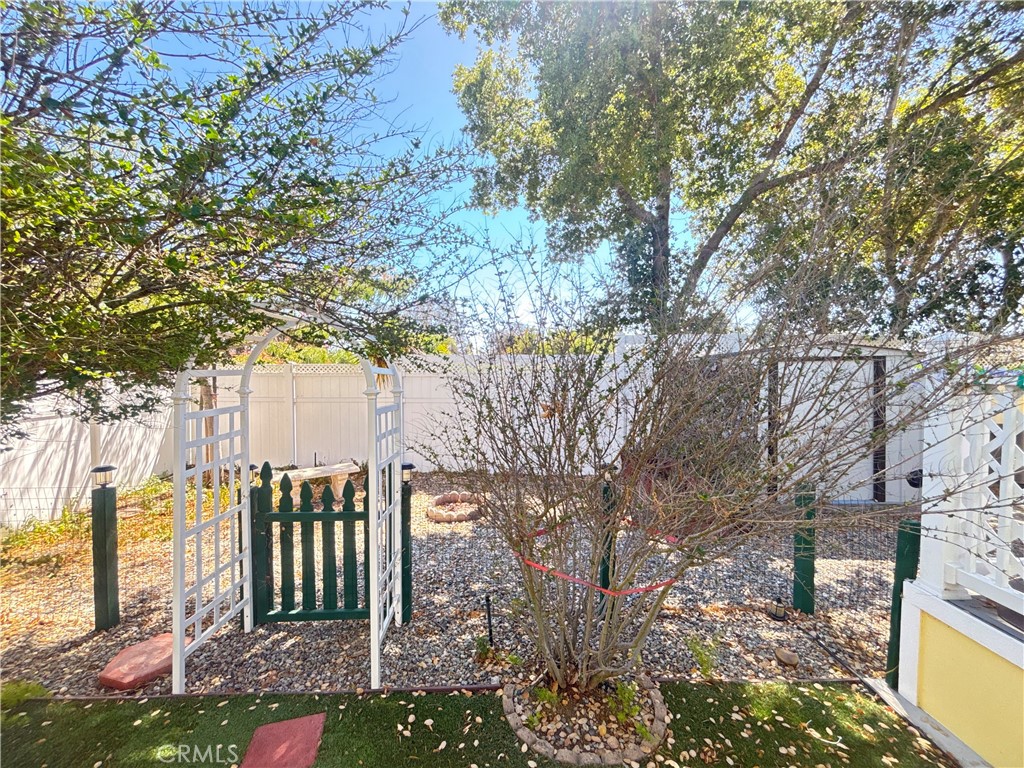 31130 South General Kearny Road, Unit 172 Temecula, CA 92591 - Photo 29 of 49 Fenced Garden
