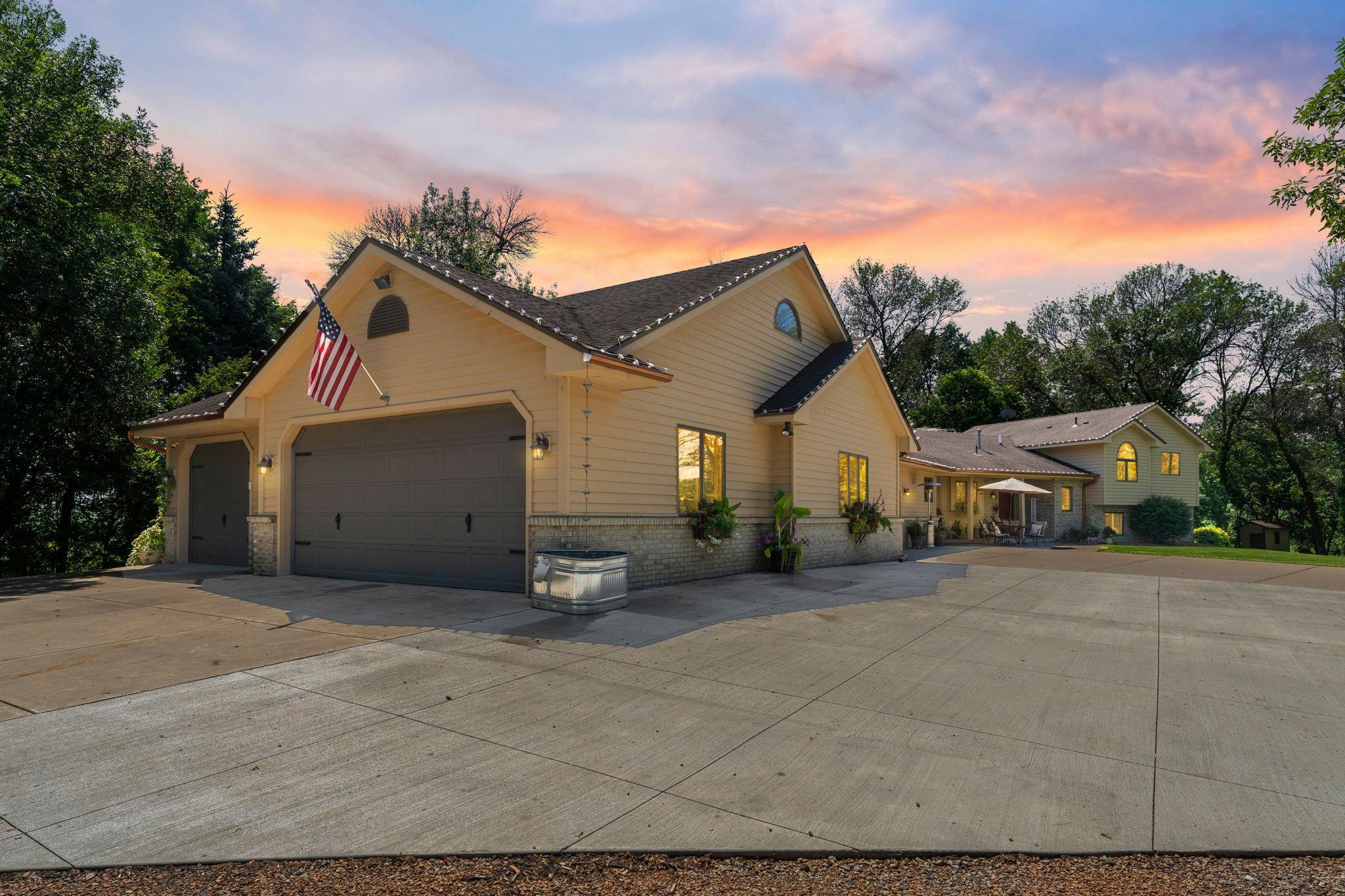 1235 North Sutton Lake Boulevard Jordan, MN 55352 - Photo 11 of 108