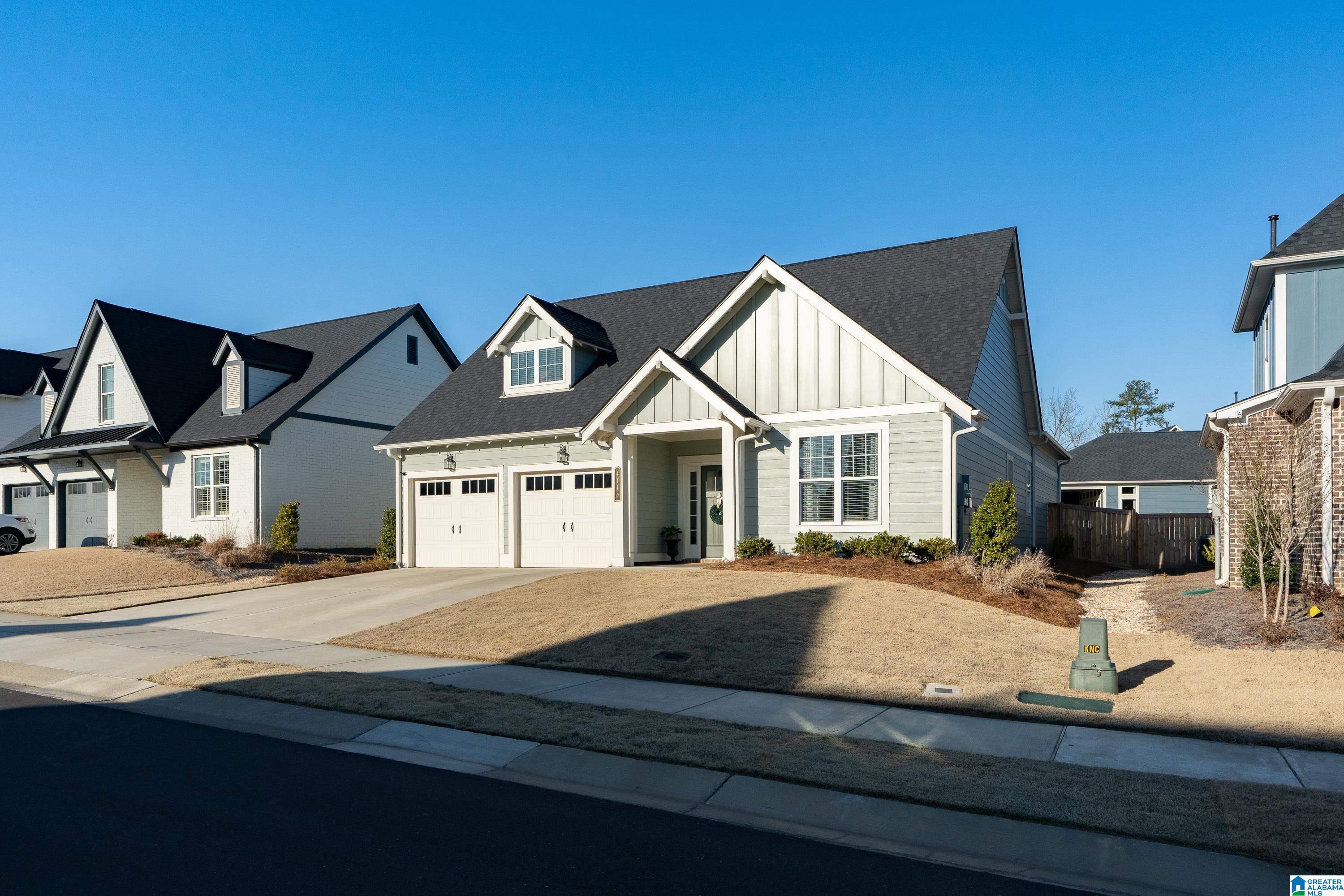 4113 Olivia Road Birmingham, AL 35244 - Photo 3 of 36
