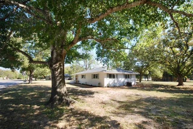 $359,000 | 316 North Penn Street, Flatonia, TX 78941