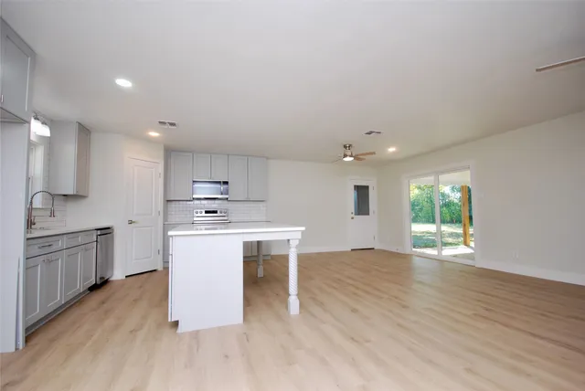 $359,000 | 316 North Penn Street, Flatonia, TX 78941