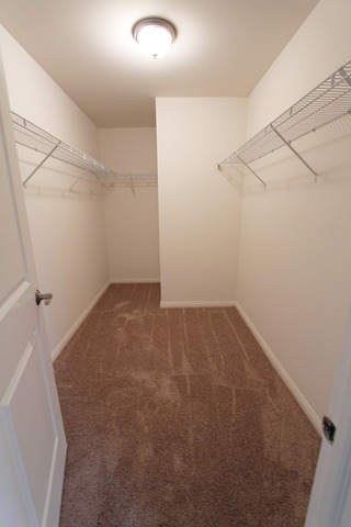 899 Oak Ridge Boulevard Elgin, IL 60120 - Photo 16 of 24