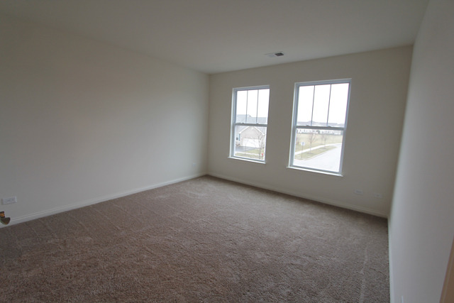 899 Oak Ridge Boulevard Elgin, IL 60120 - Photo 18 of 24
