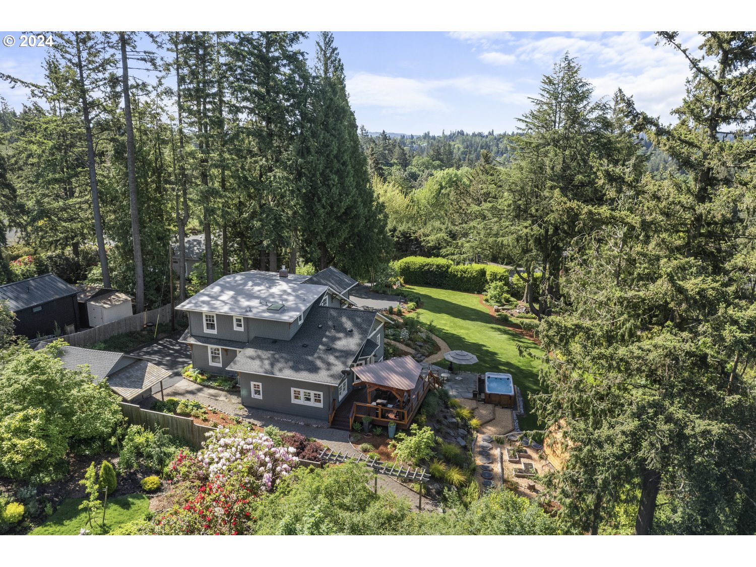 3029 Southwest Sunset Boulevard Portland, OR 97239 - Photo 43 of 48 a view of outdoor space and yard