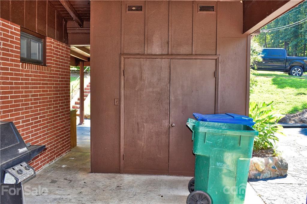 700 Mountain Creek Road Albemarle, NC 28001 - Photo 17 of 48 a green door with glass windows