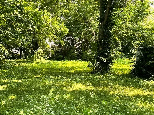 $24,900 | 120 West 3rd Street, Adrian, MO 64720