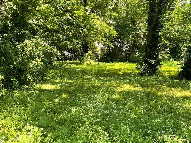 $29,900 | 120 West 3rd Street, Adrian, MO 64720