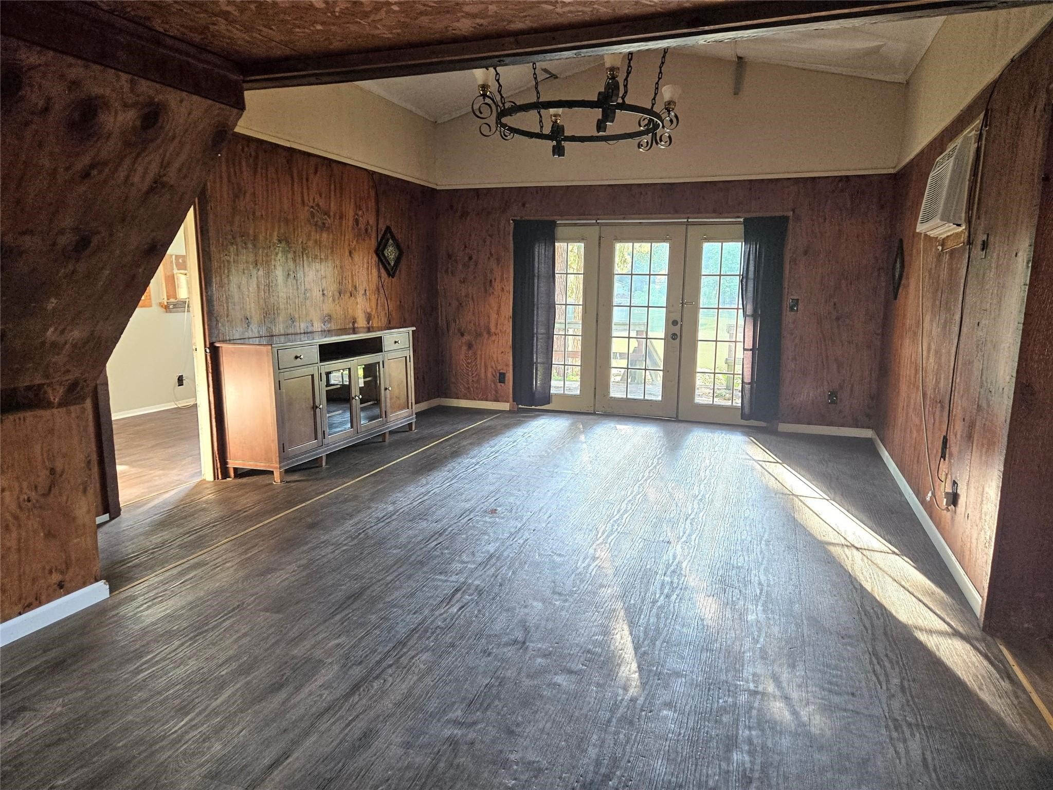 702 St Lawrence River Road Conroe, TX 77316 - Photo 3 of 15 Gallery Image 3