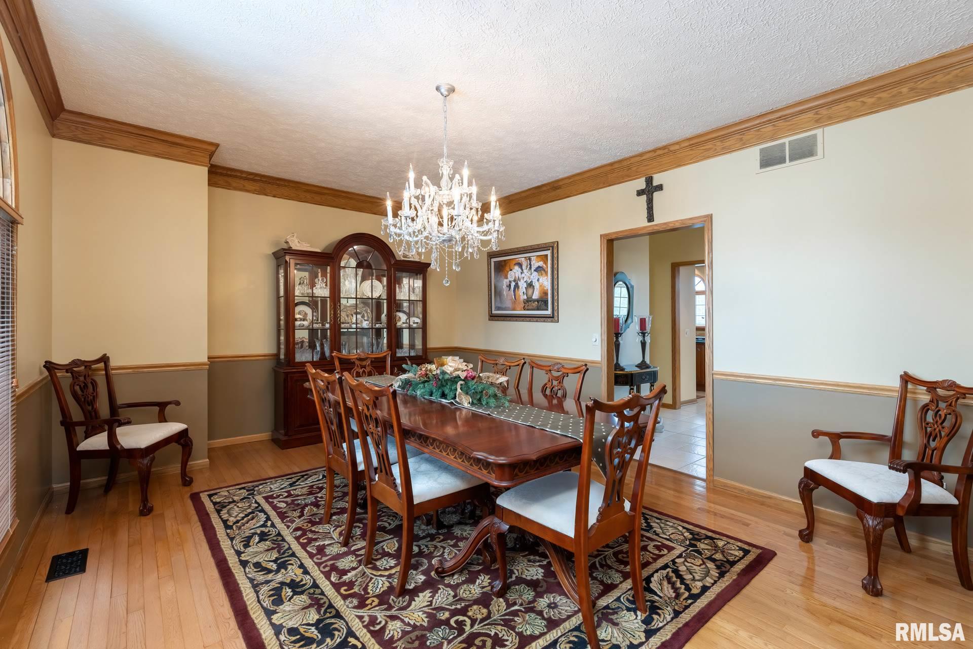 7000 Jersey Ridge Road Davenport, IA 52807 - Photo 4 of 49 Gallery Image 4