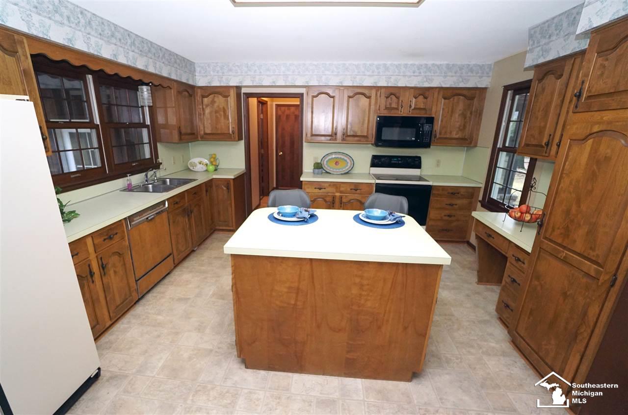 15366 Todd Road Petersburg, MI 49270 - Photo 15 of 37 31388239-14.JPG