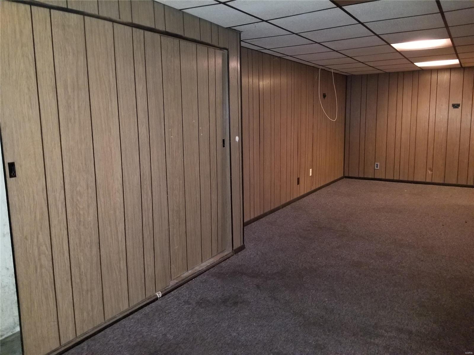 429 Midlothian Road St. Louis, MO 63137 - Photo 18 of 21