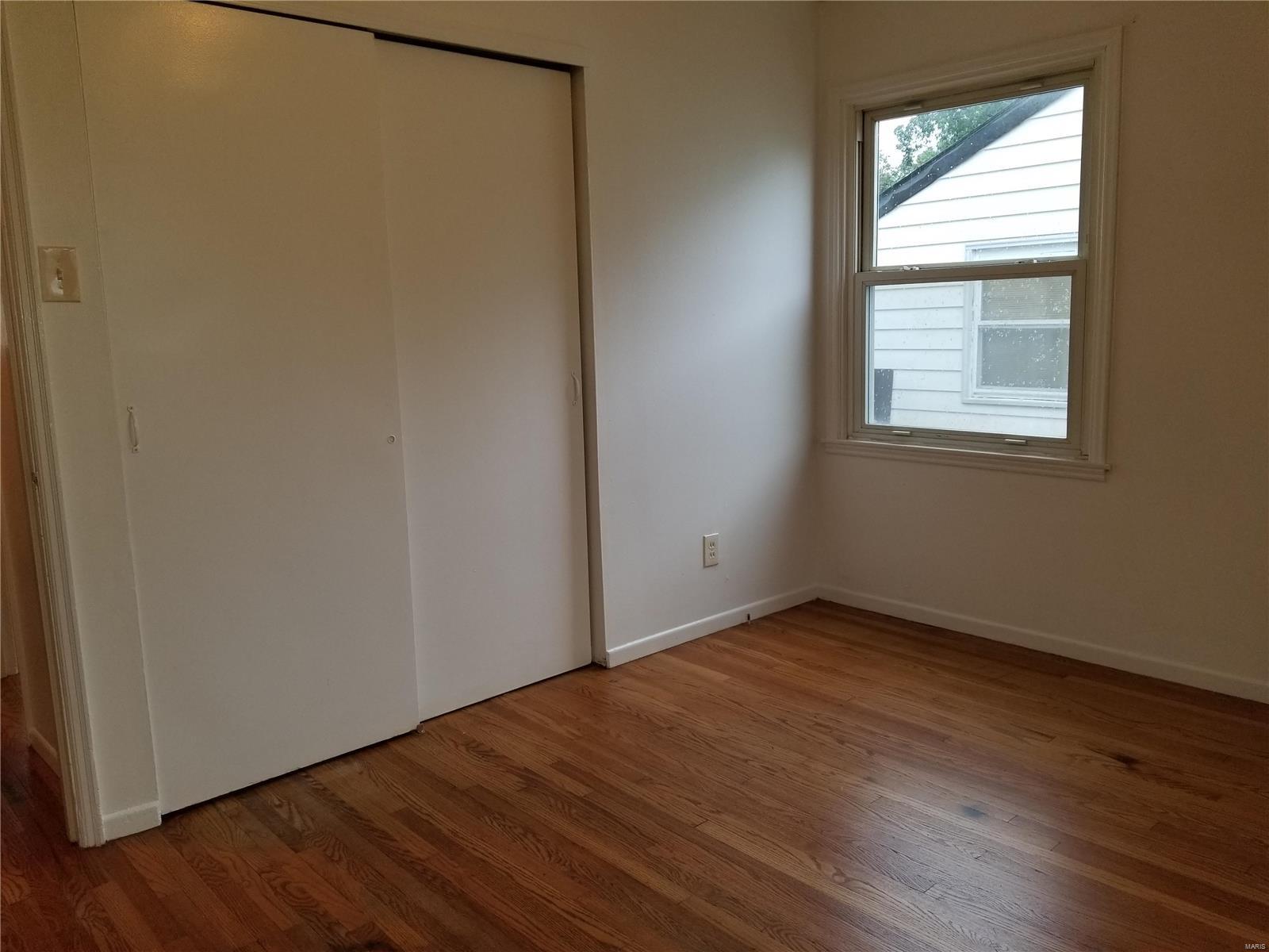 429 Midlothian Road St. Louis, MO 63137 - Photo 7 of 21