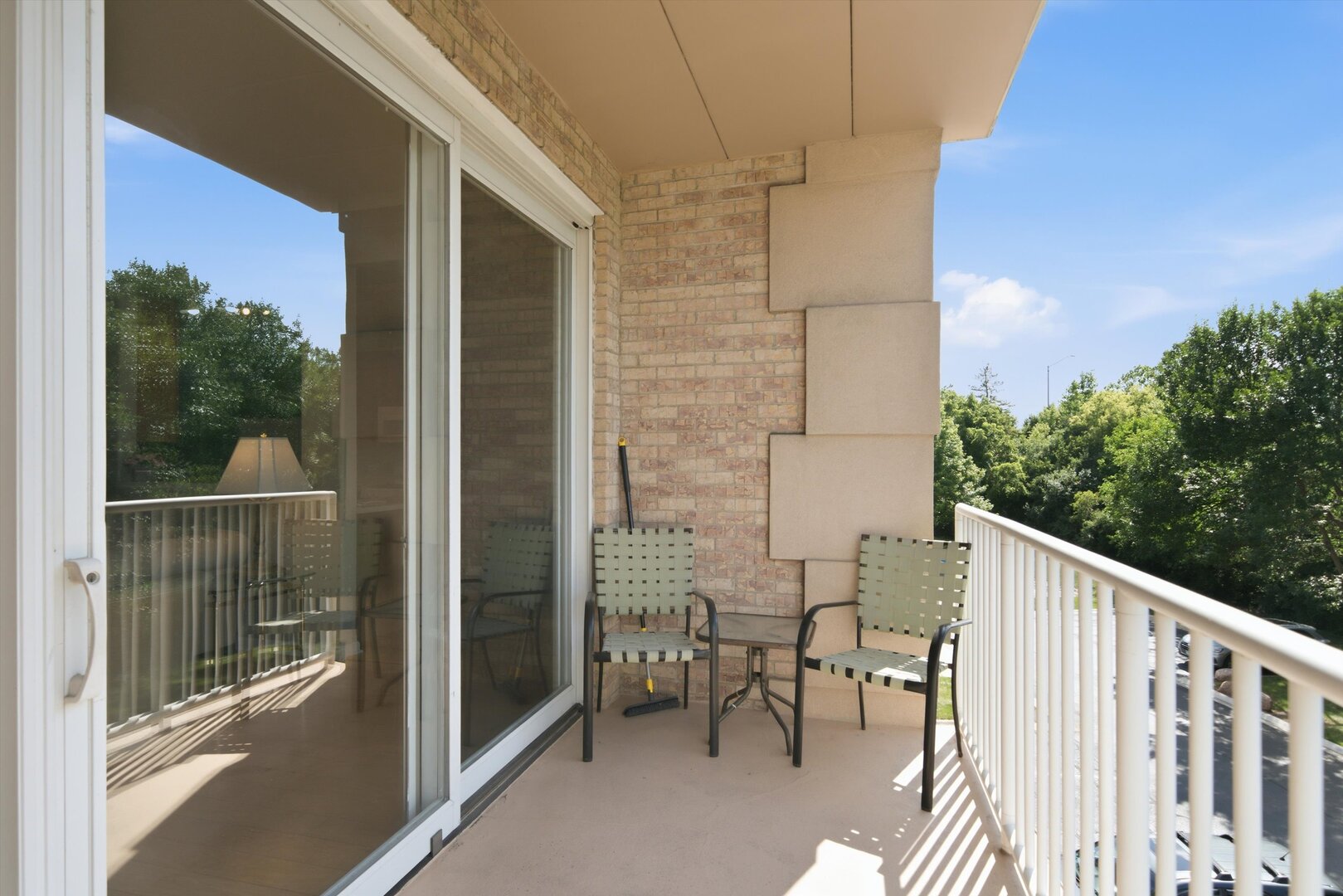 1761 Pavilion Way, Unit 301 Park Ridge, IL 60068 - Photo 10 of 46 Gallery Image 10
