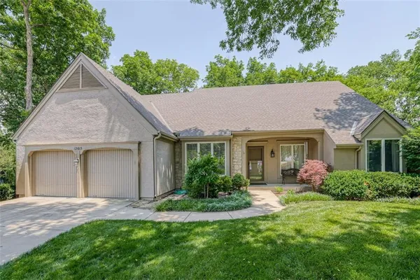 $638,000 | 12613 Walmer Street, Leawood, KS 66209