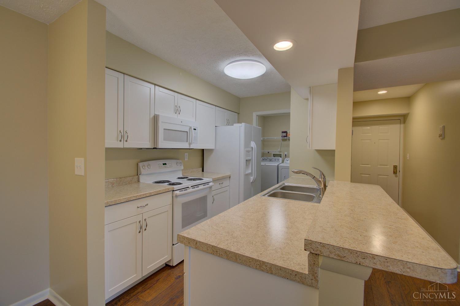 9315 Winton Road, Unit 4 Cincinnati, OH 45231 - Photo 6 of 27