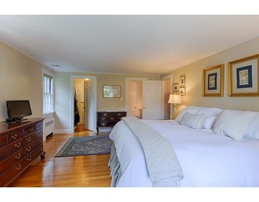 19 Thackeray Road Wellesley, MA 02481 - Photo 12 of 24