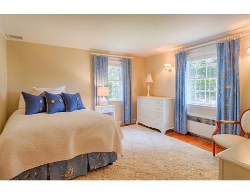 19 Thackeray Road Wellesley, MA 02481 - Photo 15 of 24