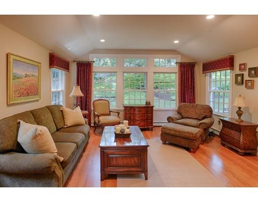 19 Thackeray Road Wellesley, MA 02481 - Photo 4 of 24