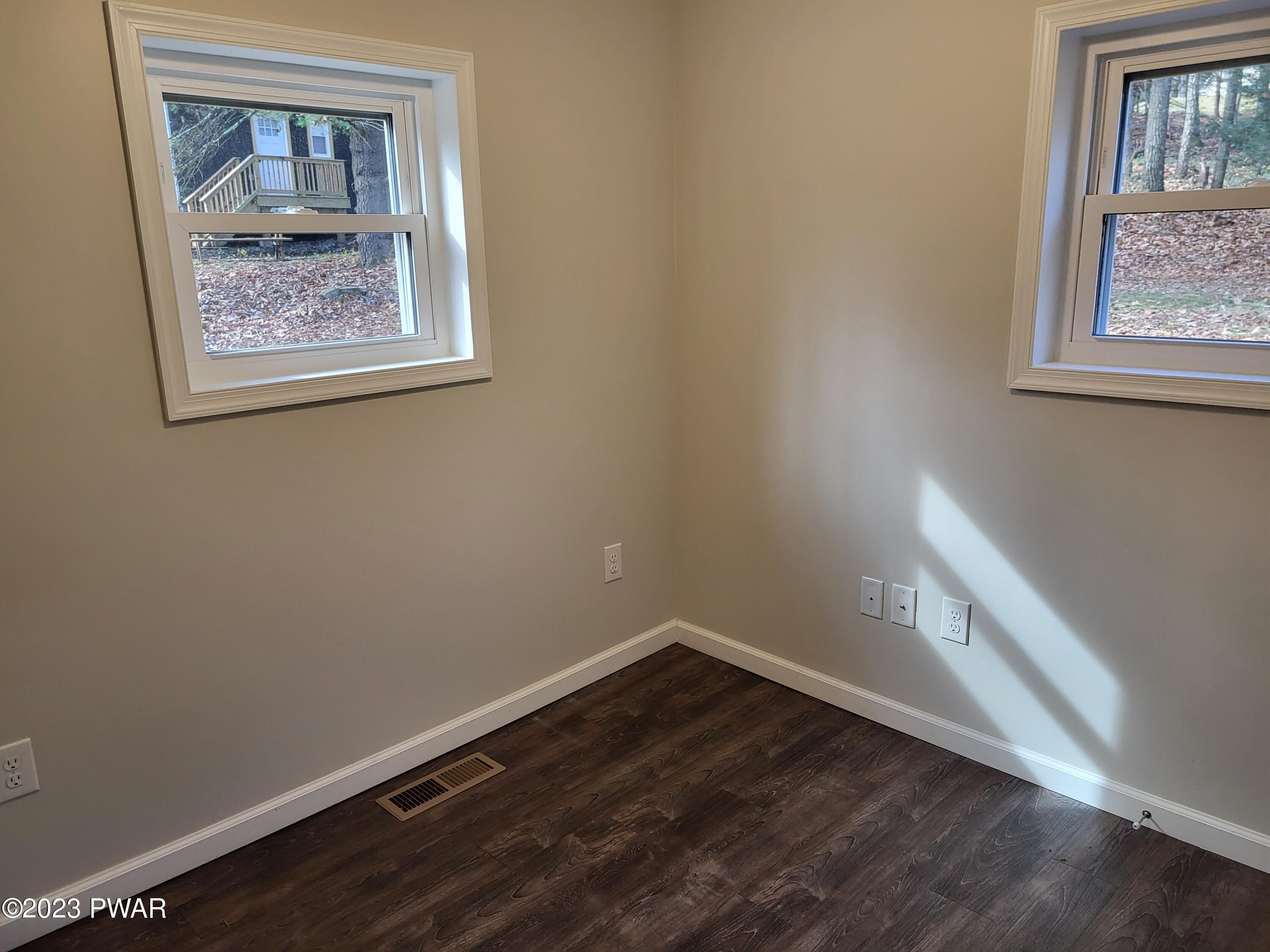 149 Delaware Road Shohola, PA 18458 - Photo 24 of 37 20231107_114209
