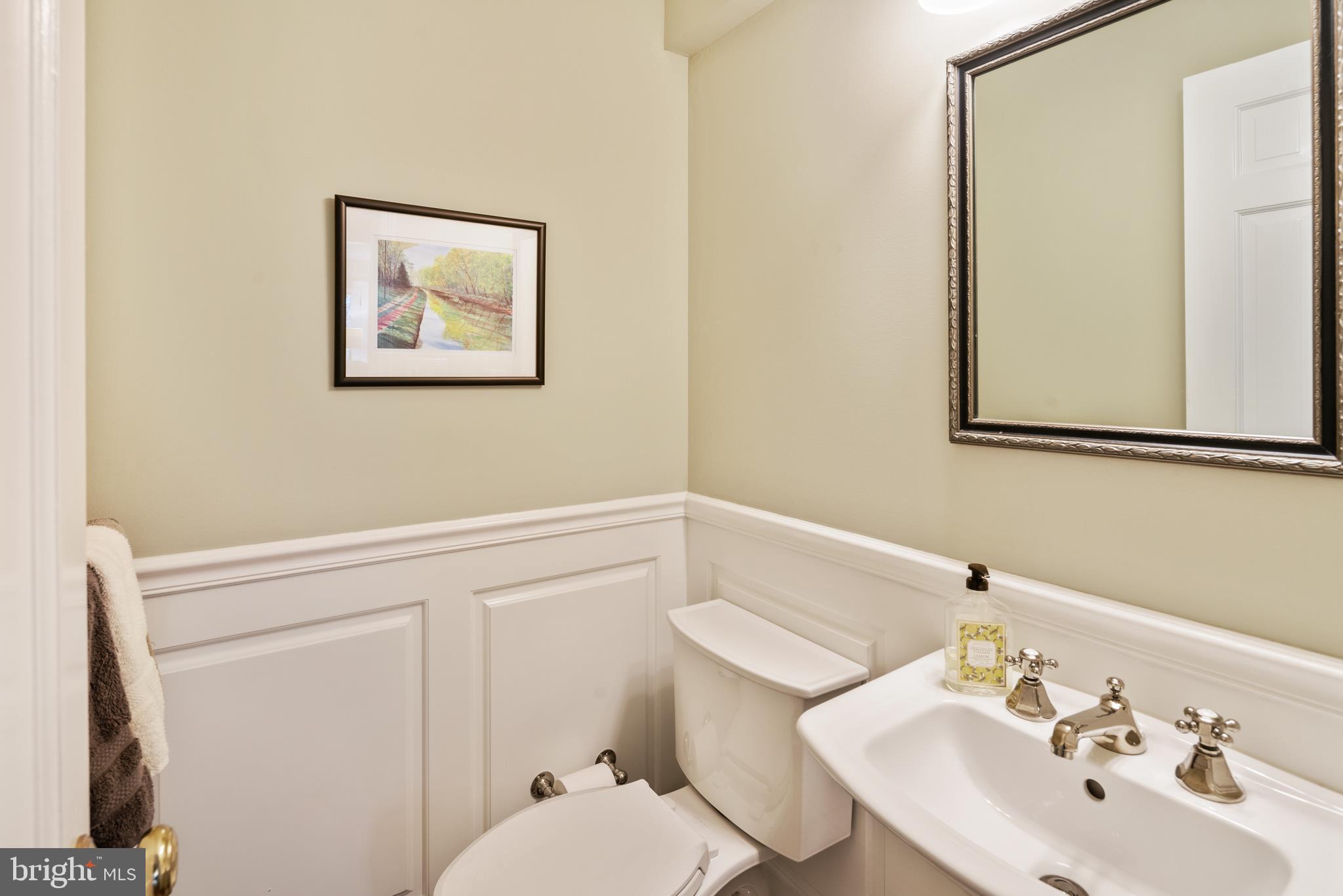904 Sensor Road Yardley, PA 19067 - Photo 11 of 27 Powder Room
