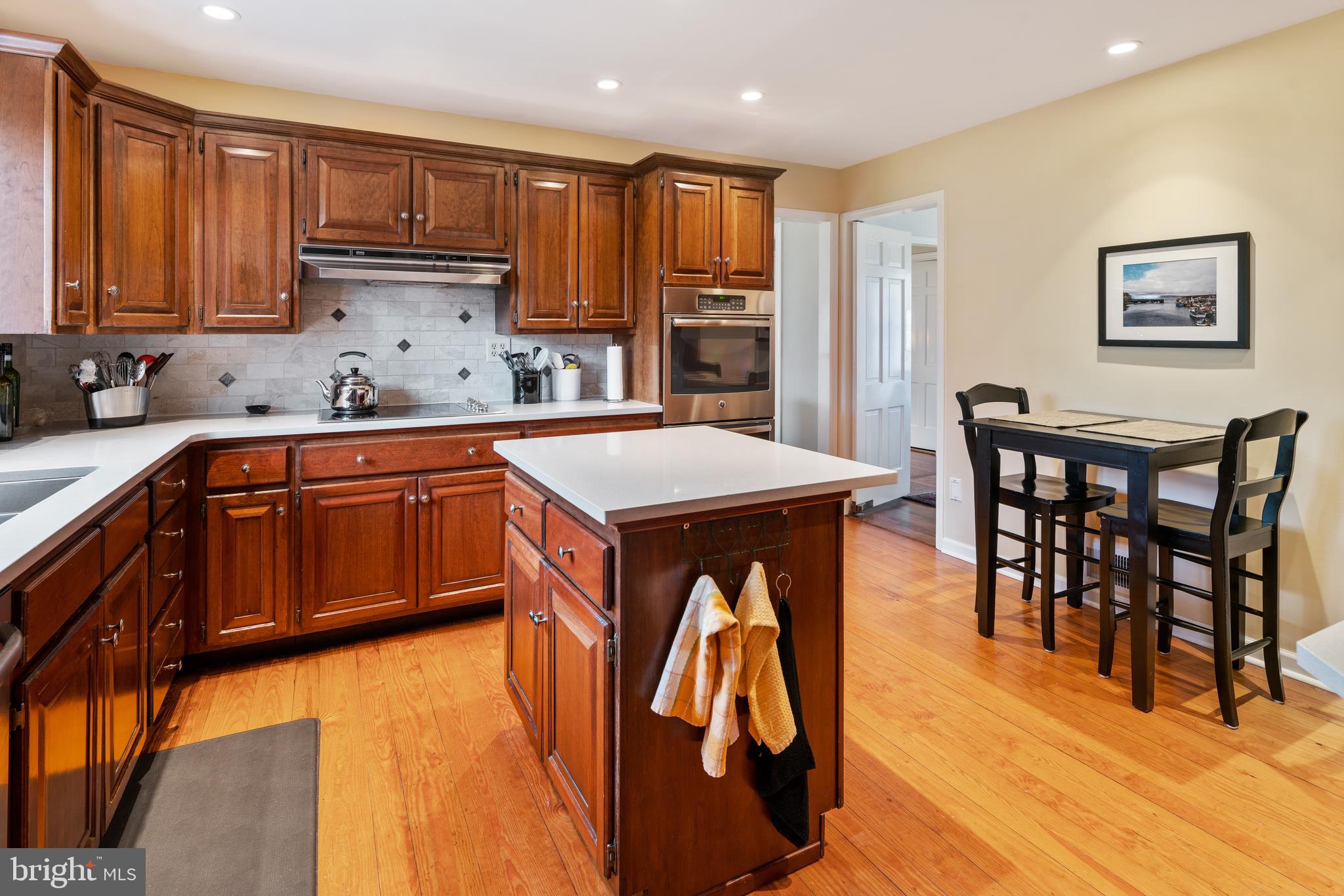 904 Sensor Road Yardley, PA 19067 - Photo 13 of 27 Kitchen
