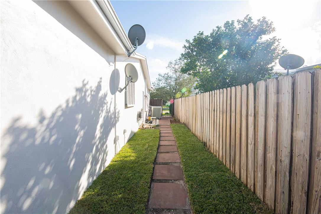 5409 West Park Road Hollywood, FL 33021 - Photo 41 of 64 Photo 41