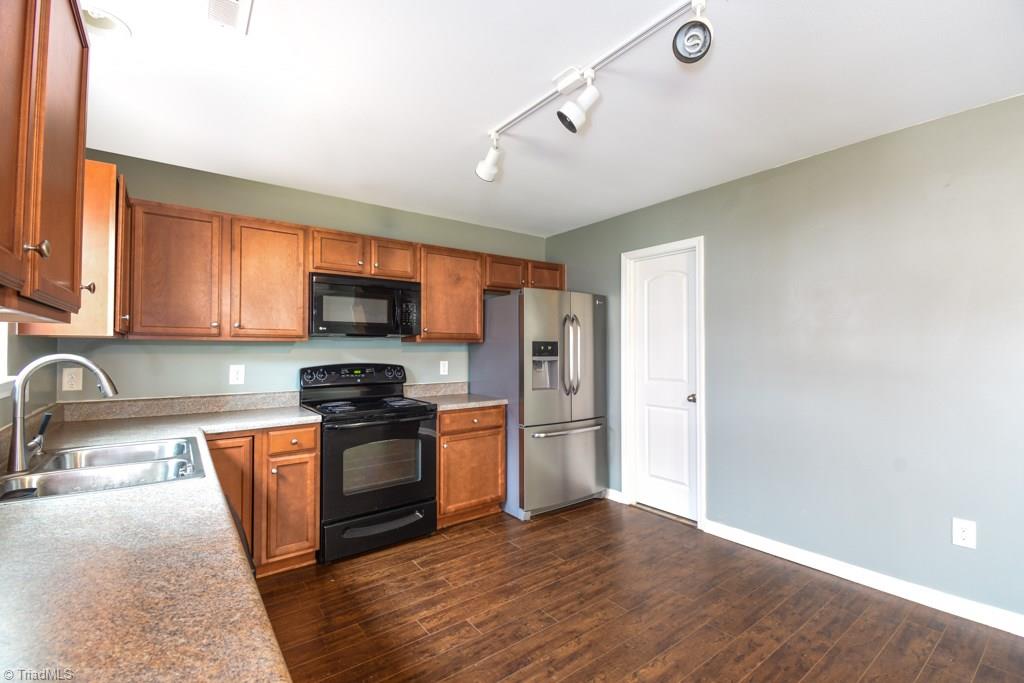 782 Petree Farm Lane Rural Hall, NC 27045 - Photo 6 of 20 Gallery Image 6