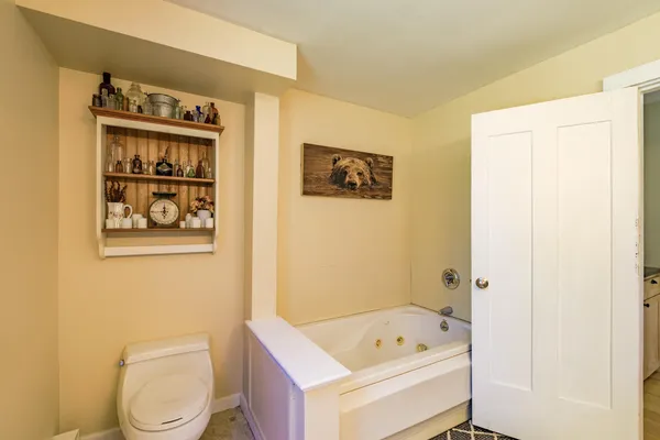 $469,000 | 338 Western Avenue, Hampden, ME 04444