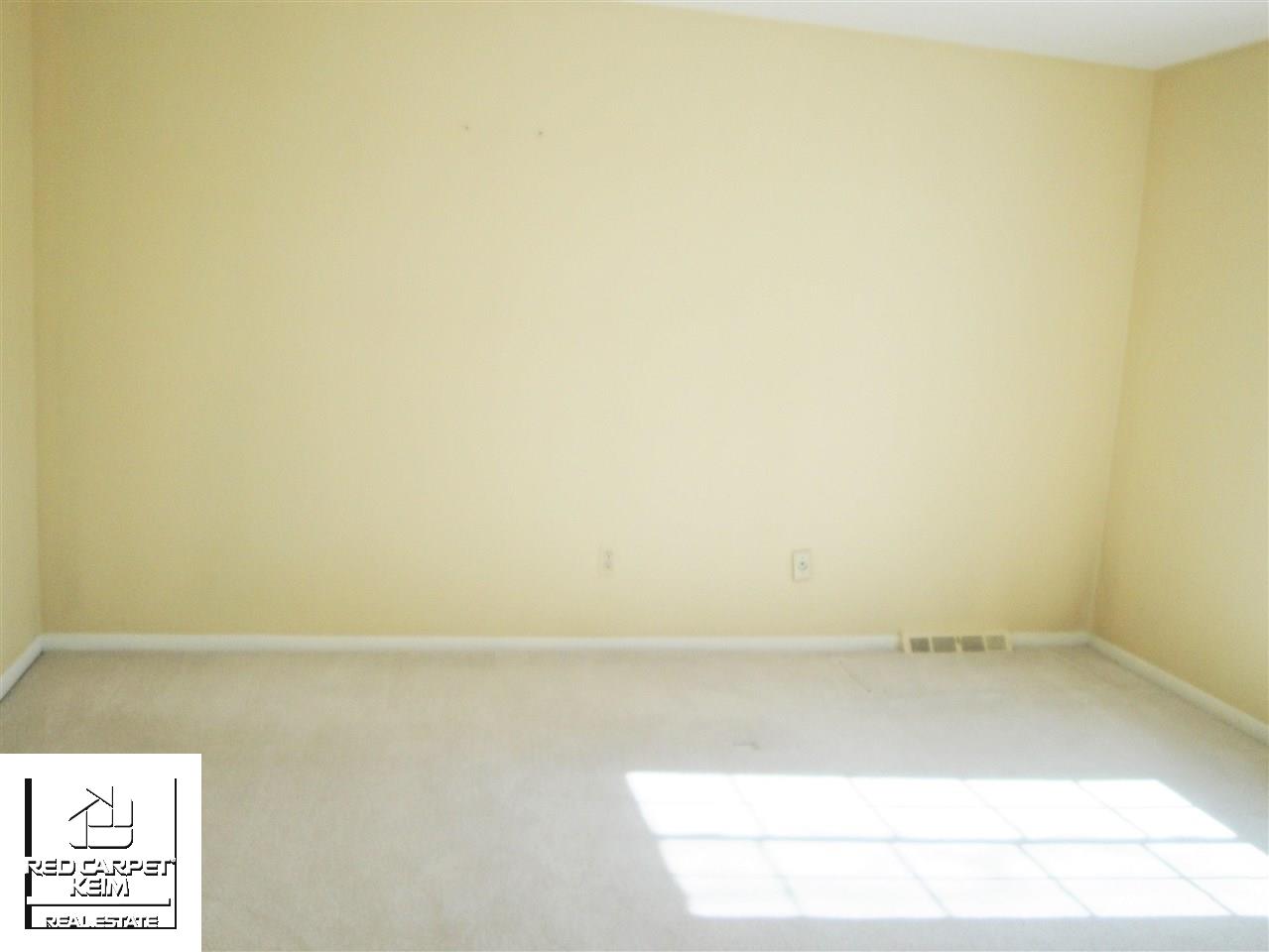 414 Baldwin Avenue Rochester, MI 48307 - Photo 11 of 19 50068345-10.JPG
