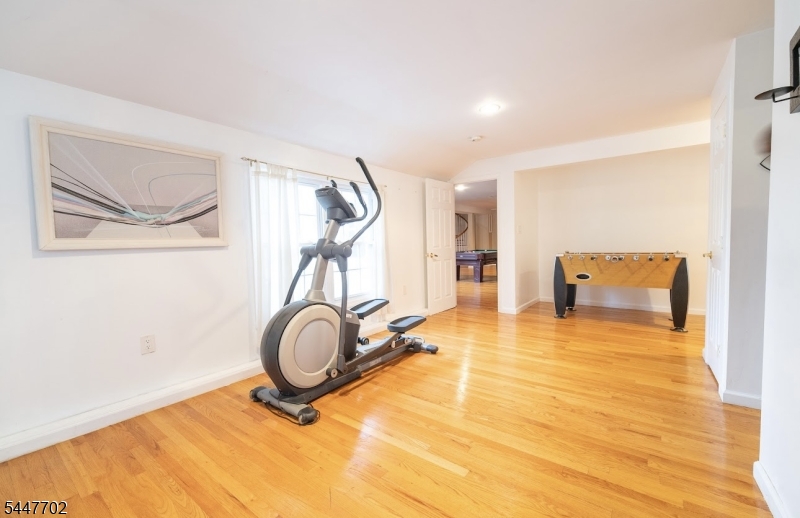 69 Ridge Drive Livingston, NJ 07039 - Photo 25 of 34 Gallery Image 25
