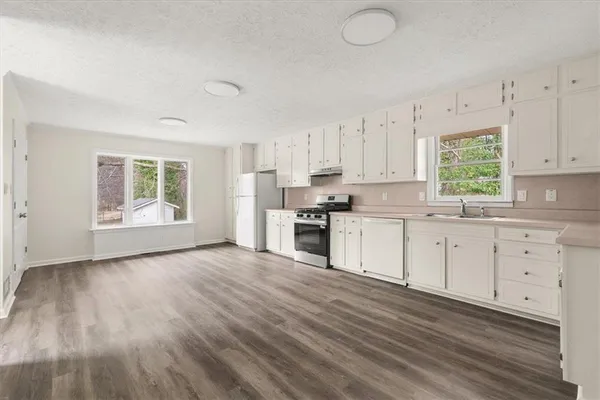 $2,900 | 1451 Belmont Avenue, Smyrna, GA 30080